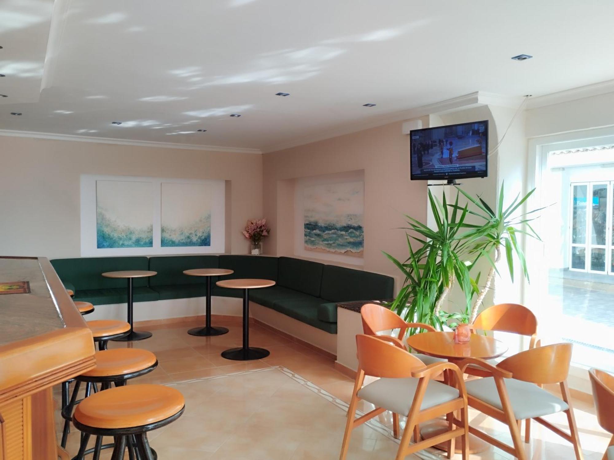 Hostal Mar Y Huerta Es Cana Extérieur photo